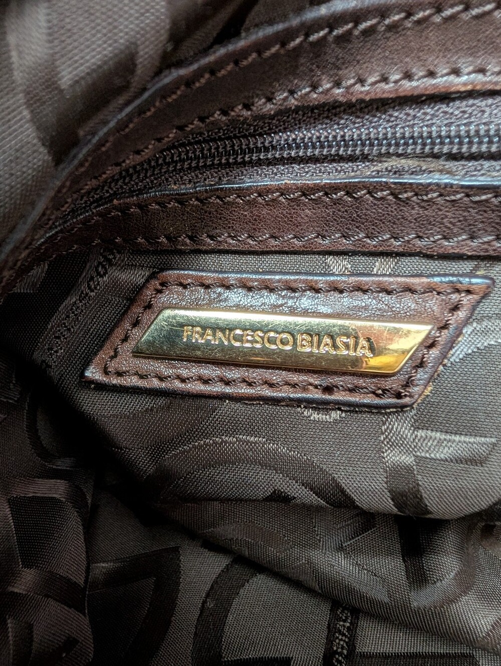 Francesco Biasia Distressed Brown Leather Shoulder Bag with Brass Ring Detail - Picture 9 of 16
